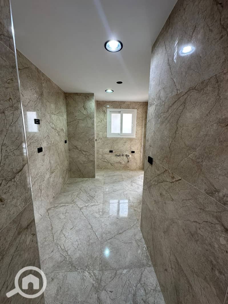 7 274bad6b-94d4-4c06-8ab3-081c21f0b7ce. jpeg