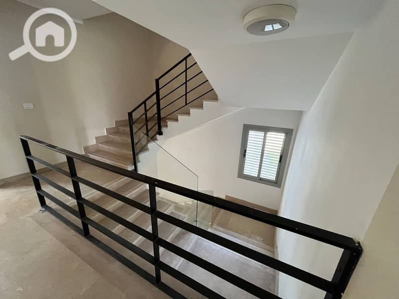 15 WhatsApp Image 2025-09-27 at 12.00. 16_134a5a85. jpg