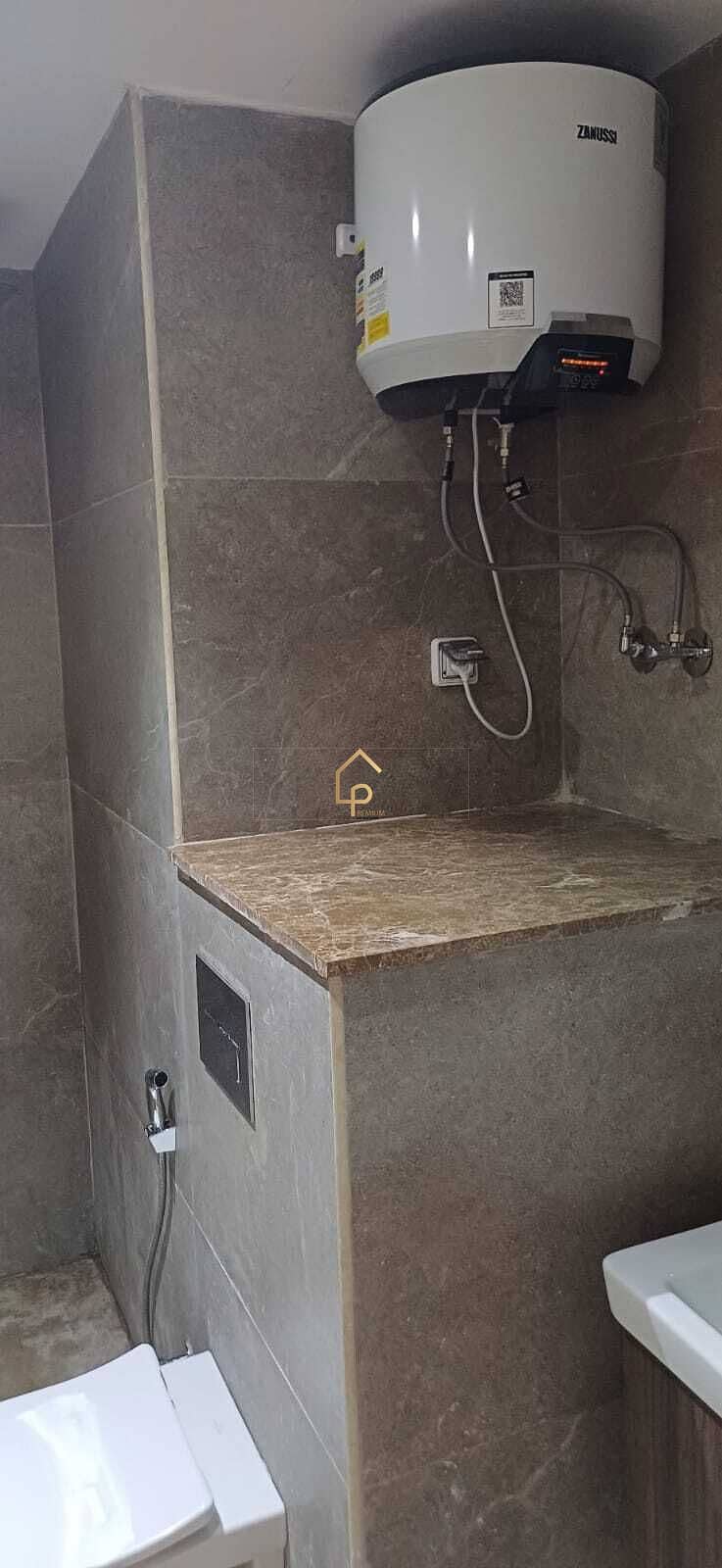 9 9940f561-e293-4a97-962c-1a2942509321. jpg