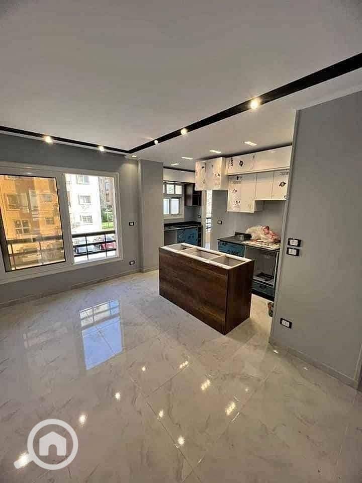 5 5d3c427d-ed70-44e3-a0a3-6ee143190319. jpg