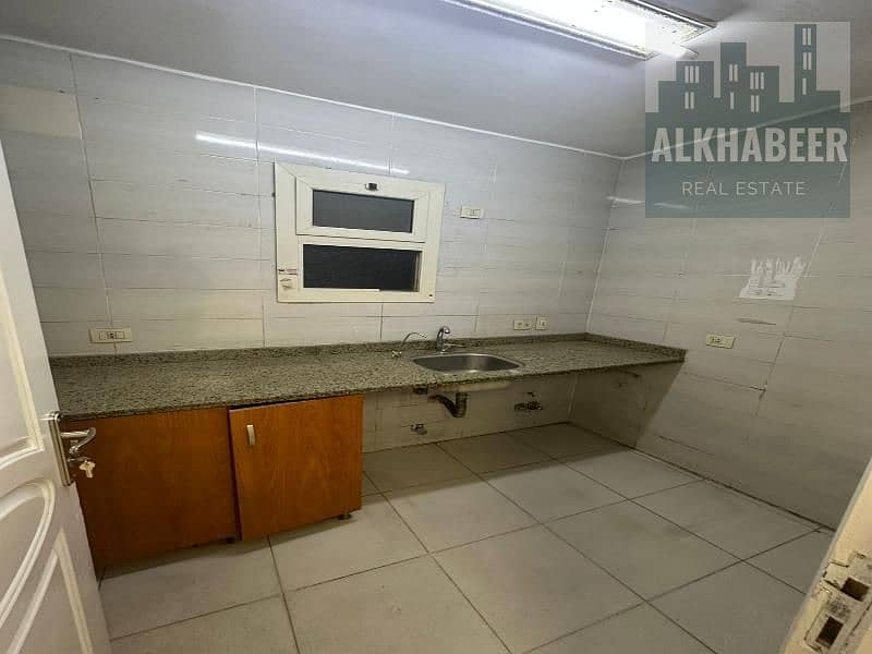 10 38c4a1f7-7aee-4e13-a6b6-6033a8baaf1f. jfif. jpg