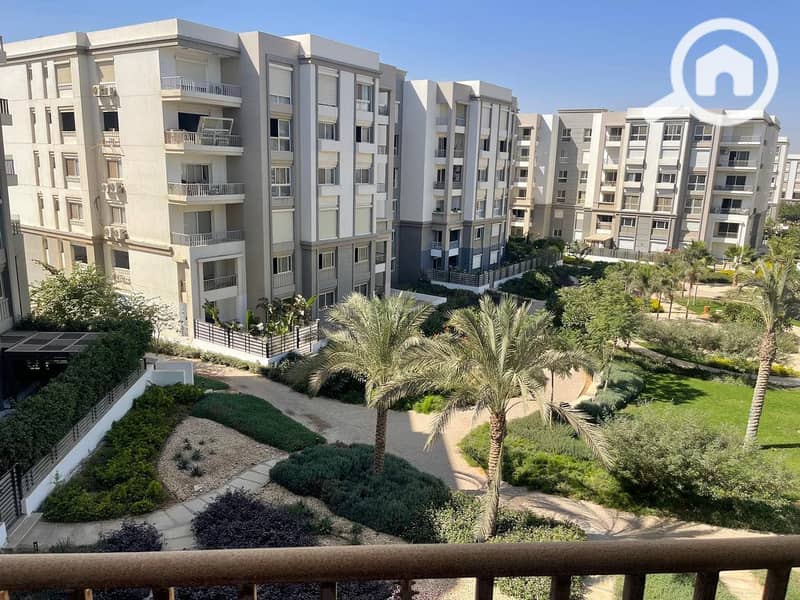 8 615779523_2675506642811483_7222056787412521903_n. jpg