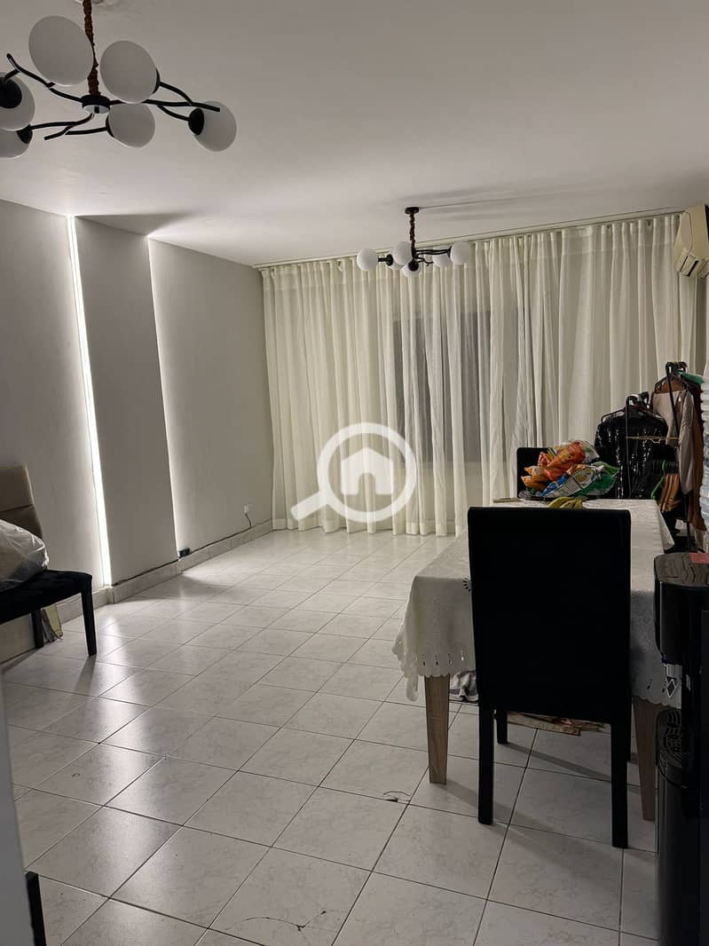 4 9f3c4fa4-7dea-4185-82c0-72d3edd11537. jpeg