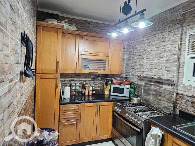 3 739bc2e8-866c-474a-9b8b-6ead859b4348. jpg