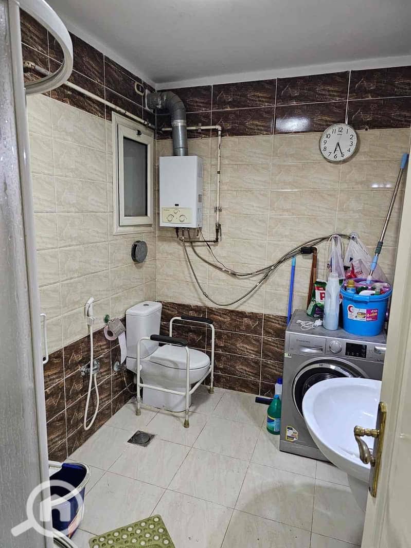 10 ae92cee9-d0a9-4f79-b767-5057f7ab2f03. jpg