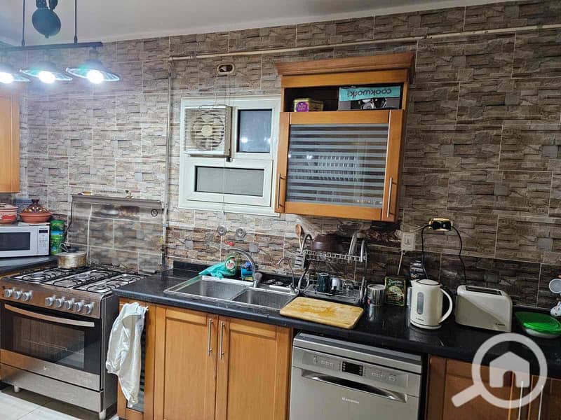 11 8a9157b4-62cd-40e1-b4f4-4ec64f12dc4e. jpg