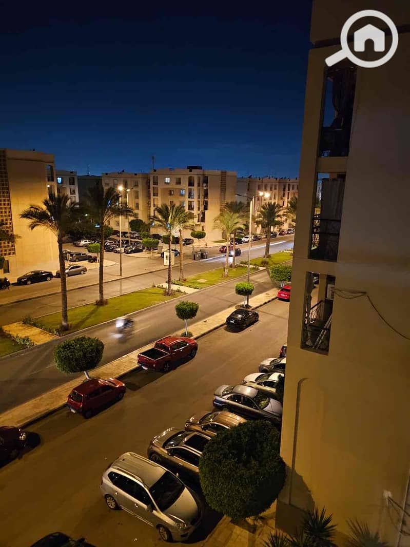 12 7d87504d-dc69-4355-8ace-68877e39f89d. jpg