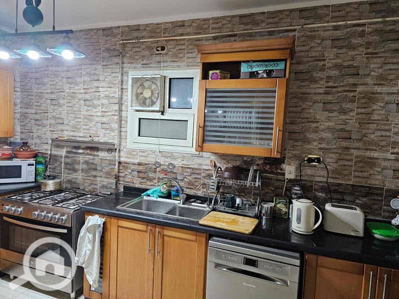 15 8a9157b4-62cd-40e1-b4f4-4ec64f12dc4e. jpg