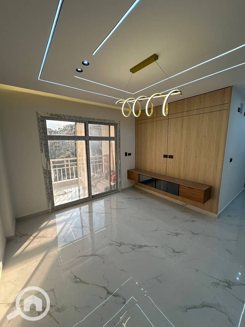 8 150e10d6-6976-426b-abae-5e025a3e0dfd. jpeg