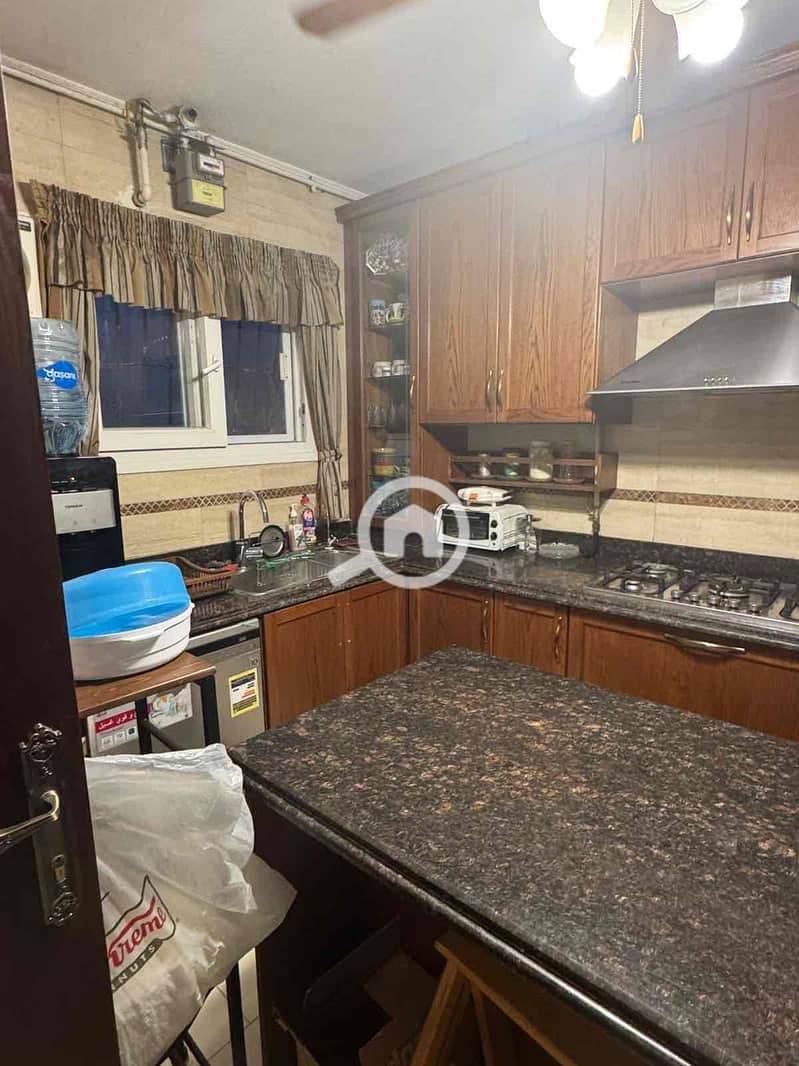 2 e552b3a8-d384-4381-8d17-d20aee6010bb. jpg