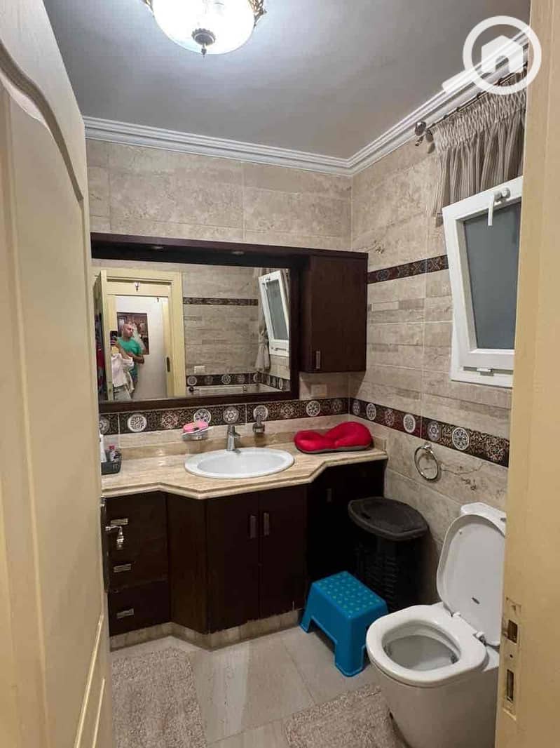 4 b3c54c4f-b769-4cc7-a556-4bfd76813844. jpg