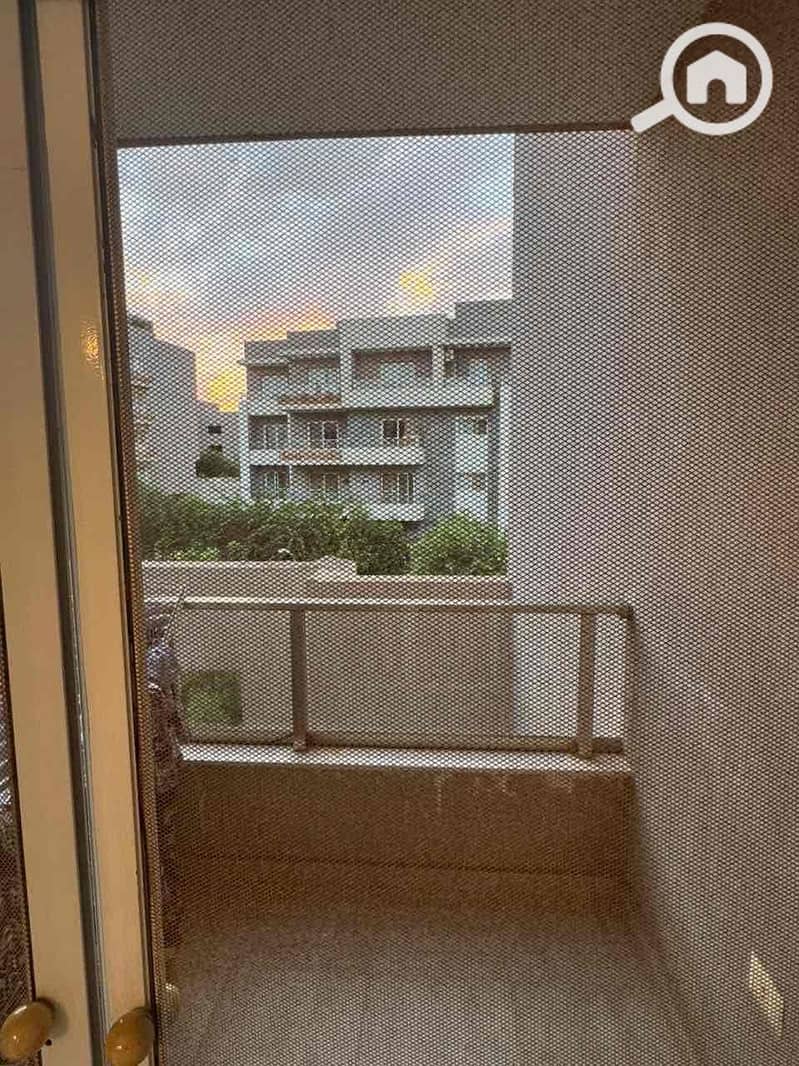 9 5f284842-2d36-4840-9822-f04ff4c21f73. jpg