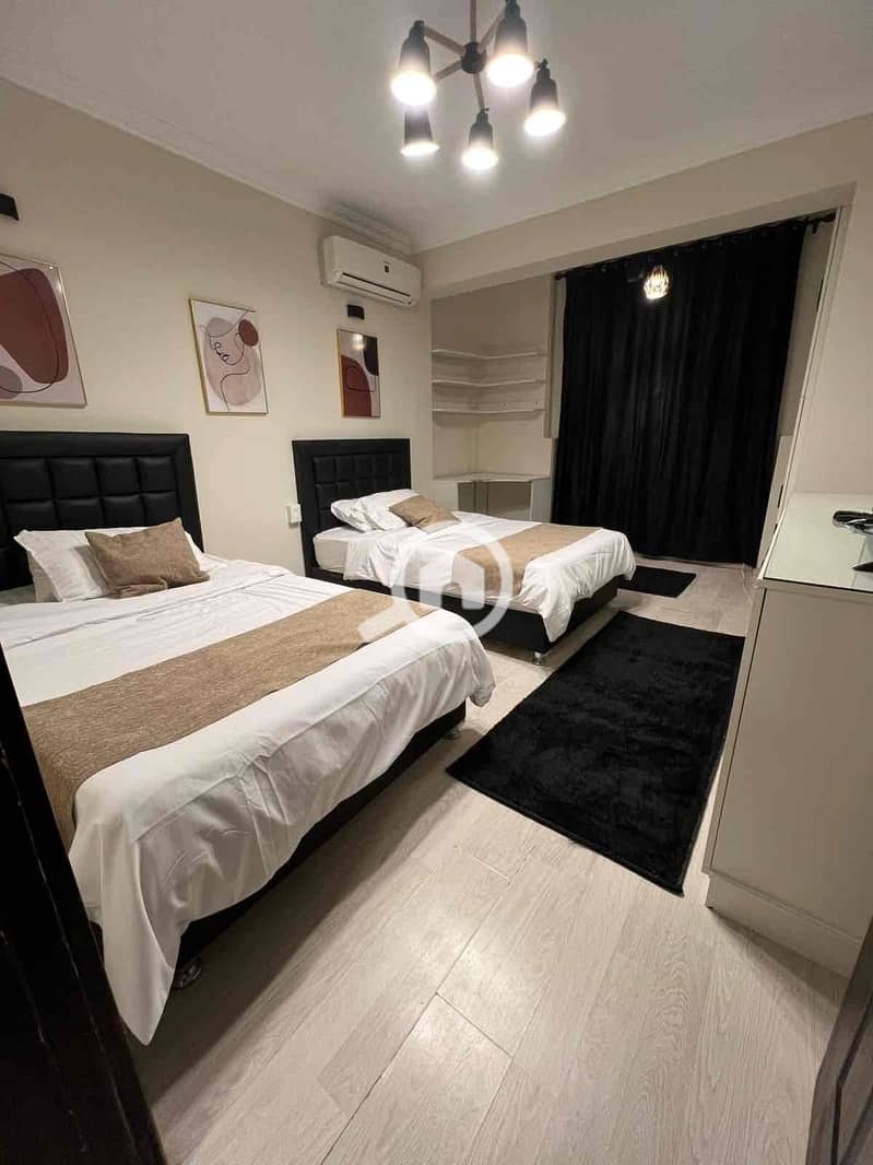 2 2bea13b2-d0f7-43e0-bb2f-f73a52b4053d. jpg