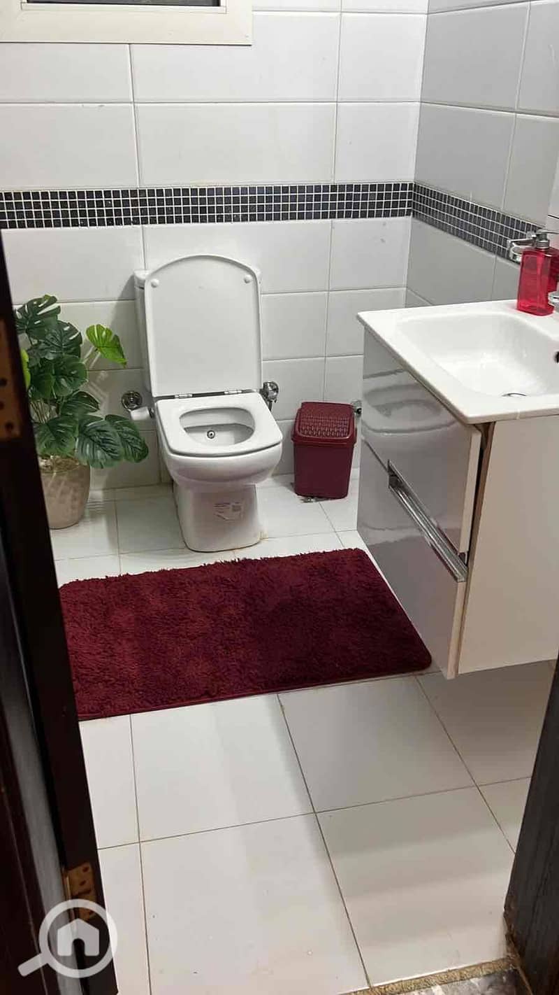 3 f534f9c5-d5f8-4e58-883b-f676e6ea71dc. jpg