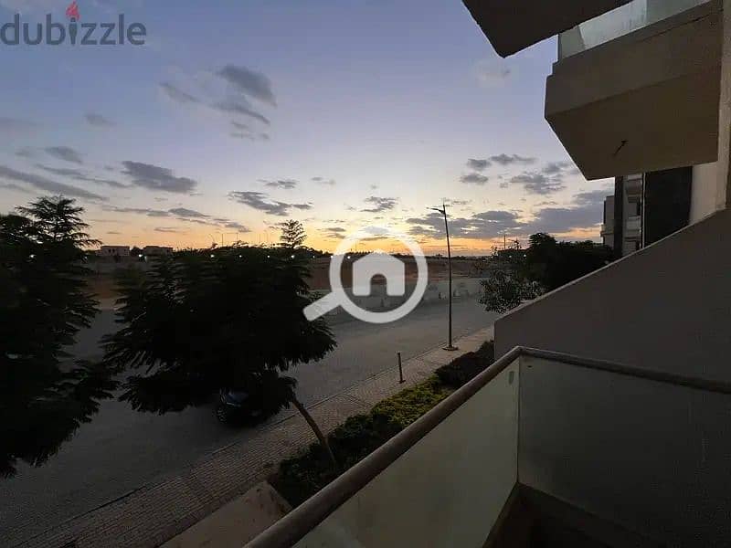 10 WhatsApp Image 2026-01-11 at 19.59. 00. jpeg