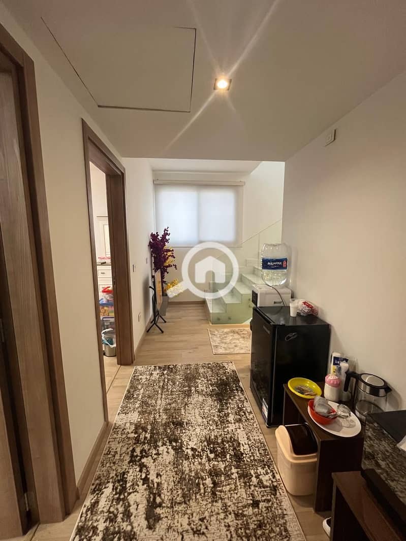 25 68bde0c7-376b-4de8-917b-59879395b6f9. jpeg