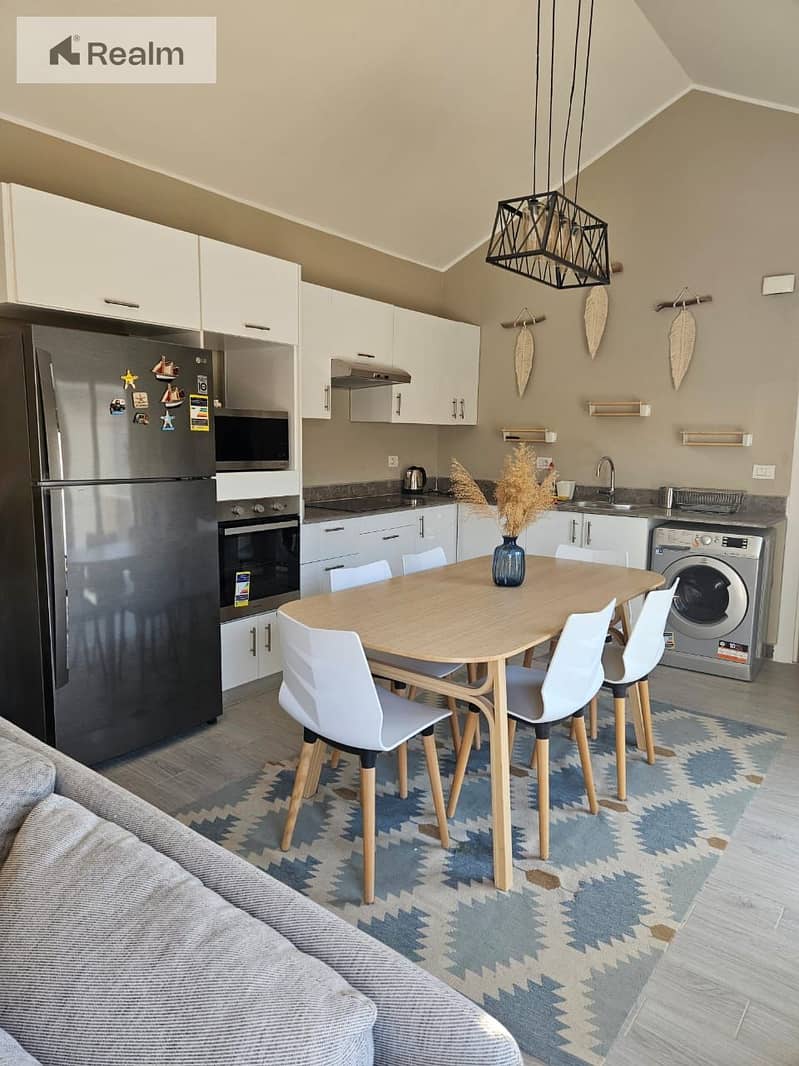 2 WhatsApp Image 2025-10-22 at 20.00. 03_90a44c3d. jpg