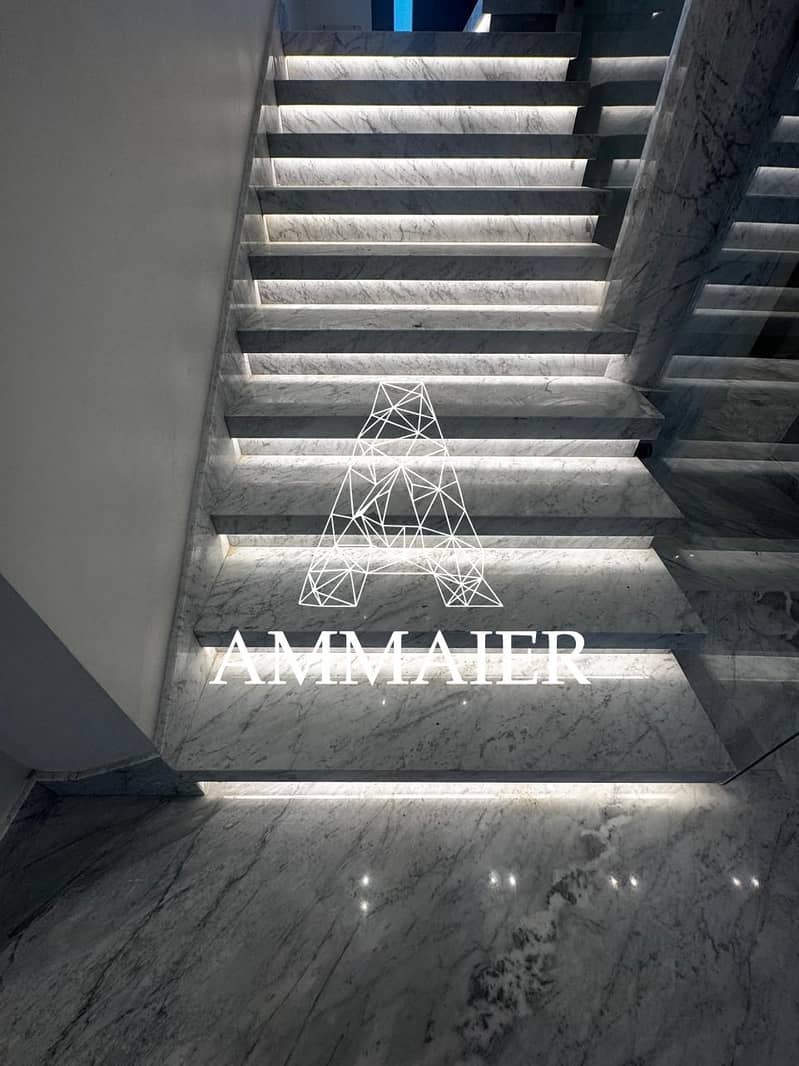 10 e0a7351e-c572-432f-8746-99527633536b. jpg