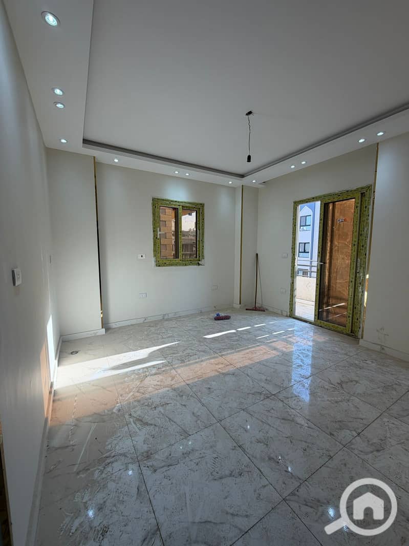 5 984a6e27-b807-406d-ac02-a7a3b3d5465f. jpg