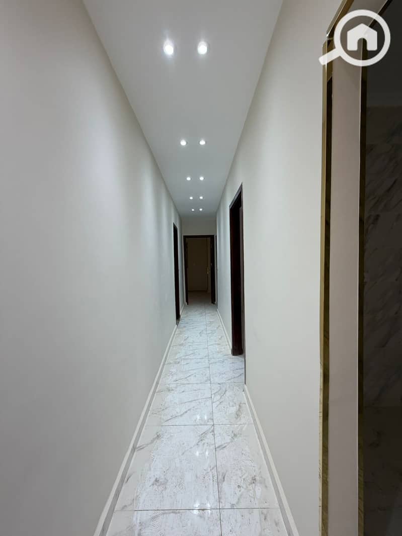 6 61c46333-0e6f-476f-95fe-35fa0d5ba0a2. jpg