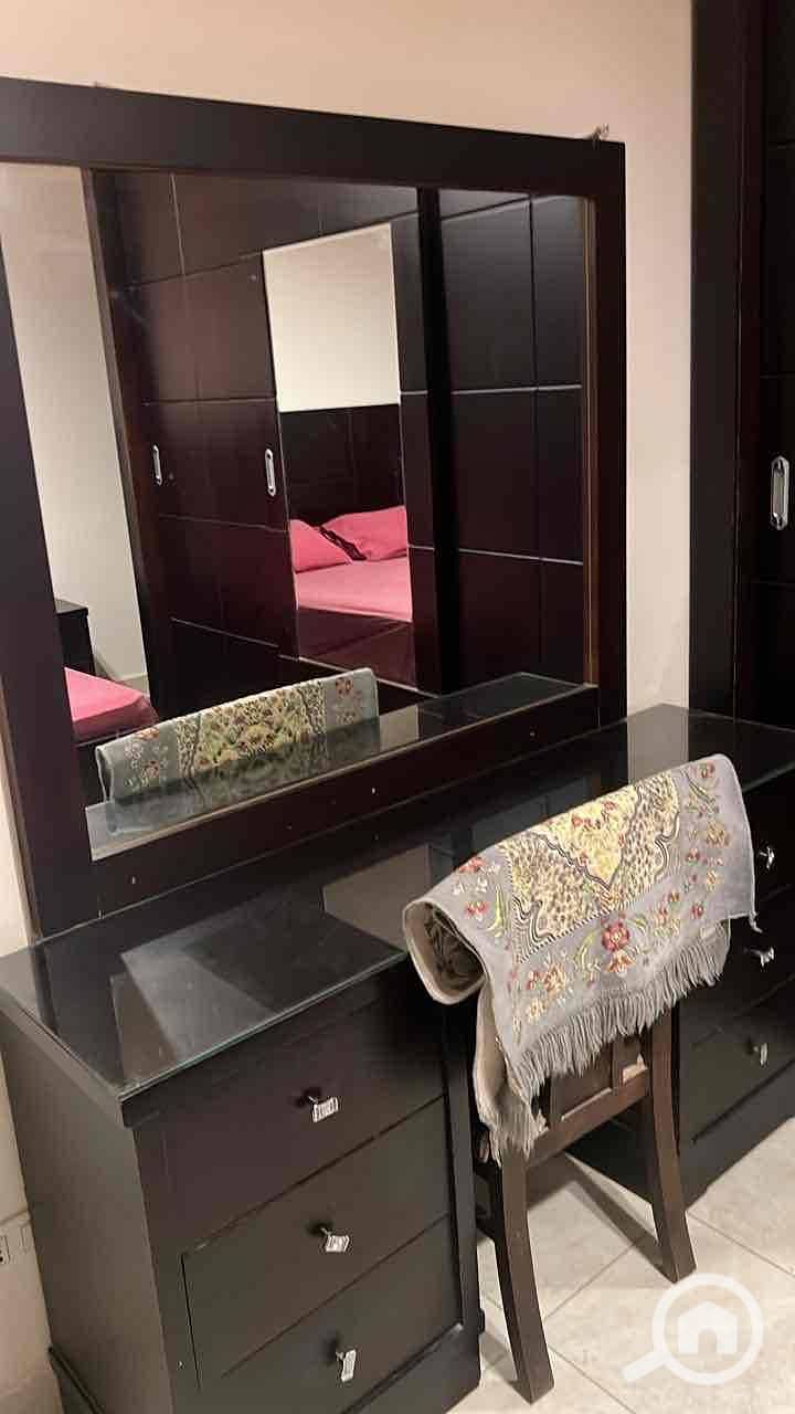 4 becc422f-bc17-4c31-9409-ef103bcb6227. jpg