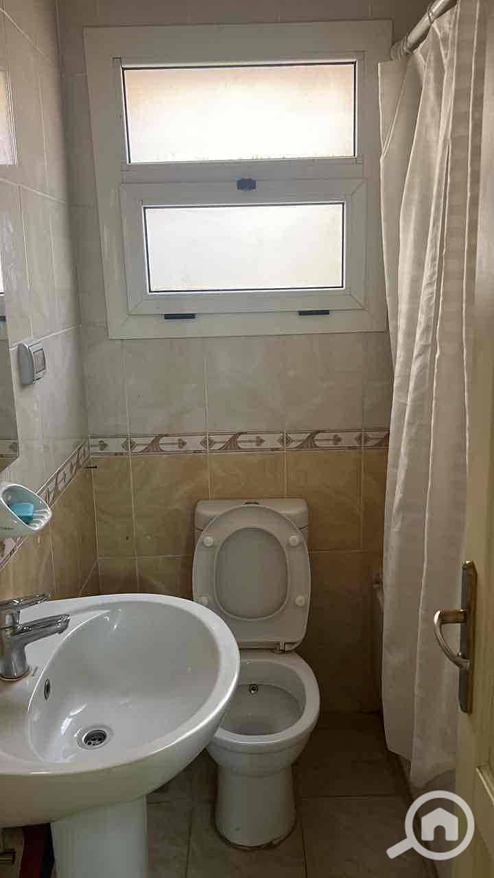 10 a7b42ce3-684b-4585-9074-f51627ae9da2. jpg