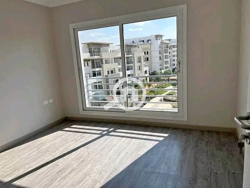 6 611718982_1896998530901824_1408747907169248687_n. jpg