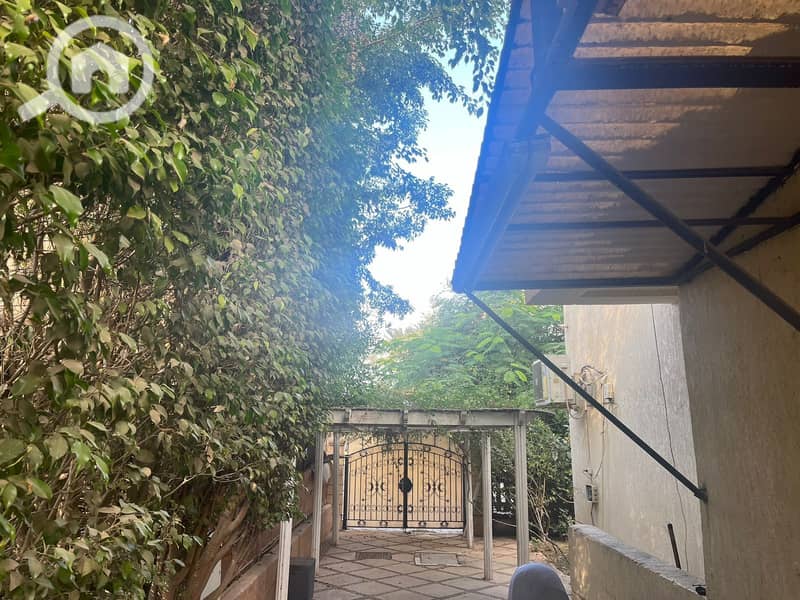 2 577f65b0-ccb3-4ab5-bea6-980b82cd18a3. jpeg