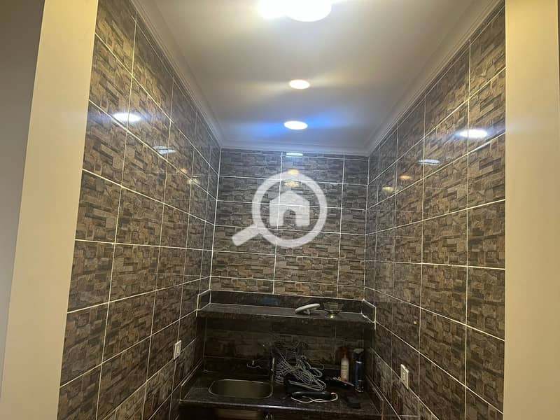 11 966c372a-d9ad-432b-86e6-808f16227a0b. jpeg