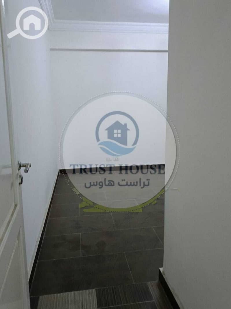 5 WhatsApp Image 2025-12-29 at 16.24. 59 (4). jpeg