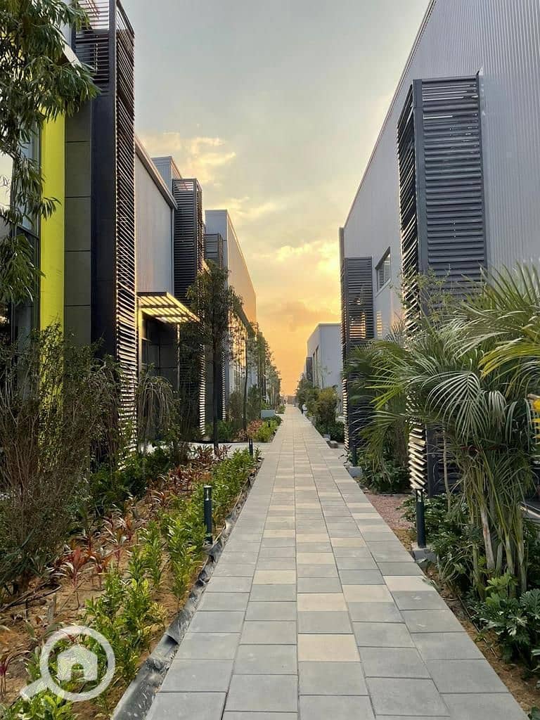 11 WhatsApp Image 2025-09-18 at 3.02. 29 PM. jpeg