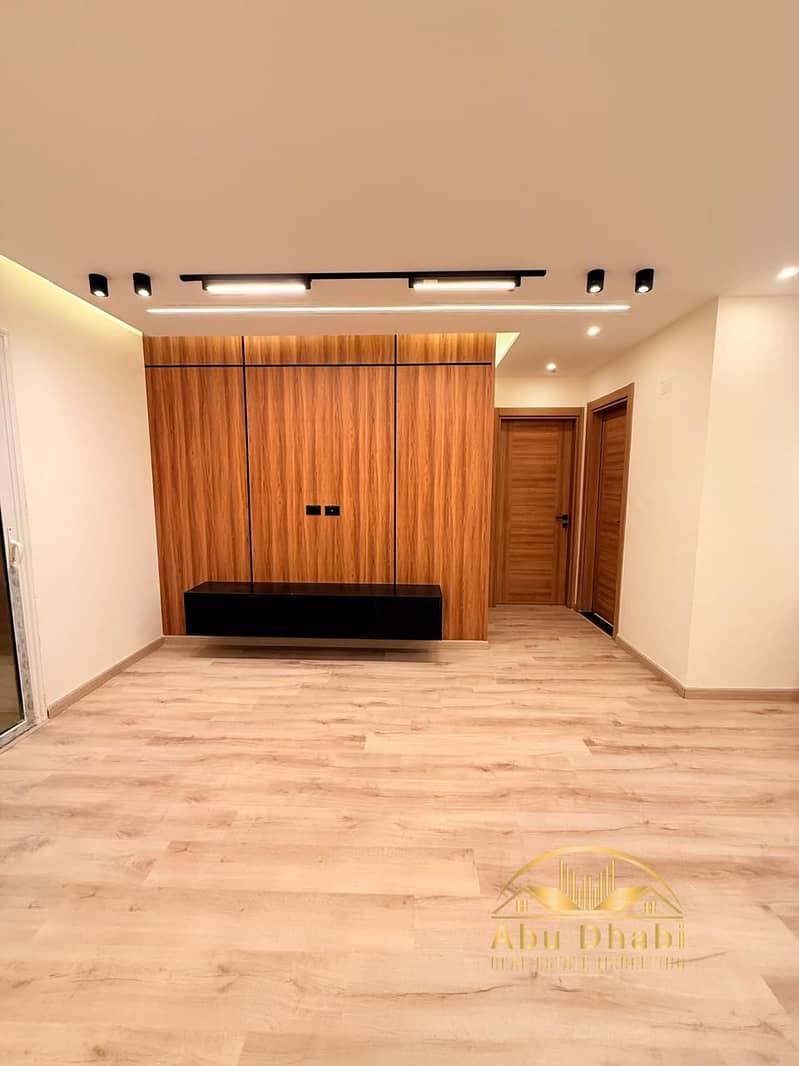 4 d50a3ae4-1146-43a9-92c4-ddc19b49d8bb. jpg