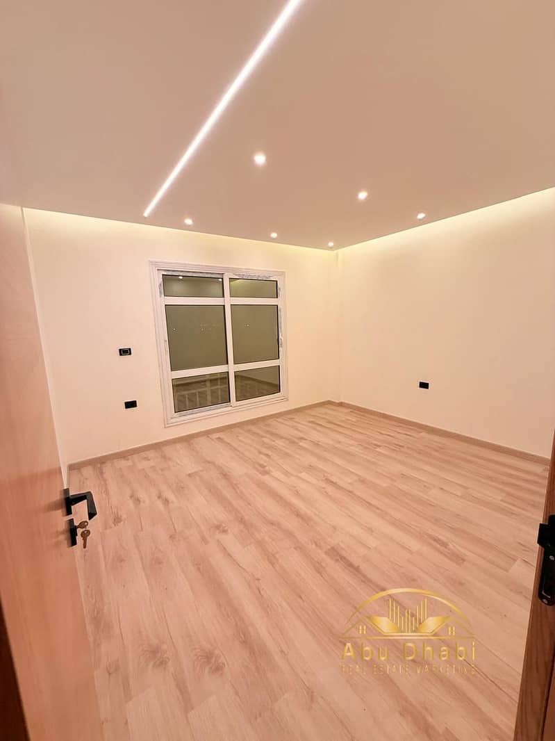 6 d5d33bc1-7cc5-4f1a-a611-192a4d3ade3c. jpg