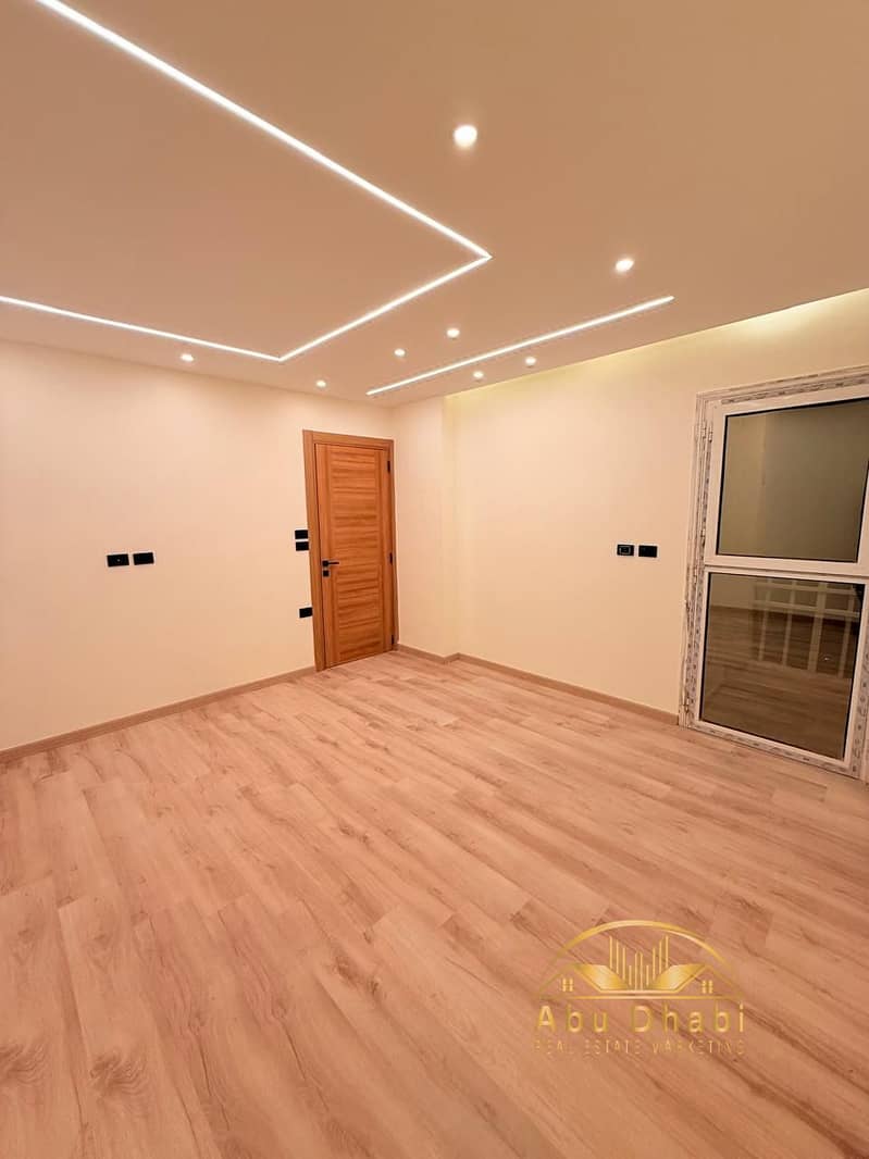 8 d87abbb5-8f83-41ed-8743-faf08c0e0c22. jpg