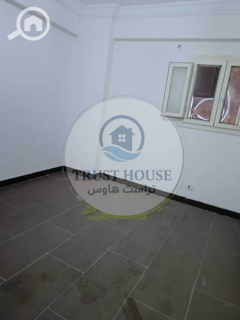 27 WhatsApp Image 2025-12-29 at 16.25. 10 (4). jpeg