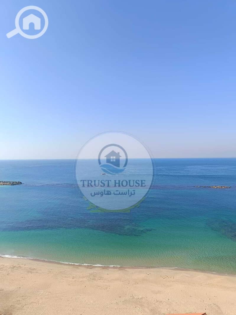 27 WhatsApp Image 2025-12-21 at 14.35. 55 (1). jpeg