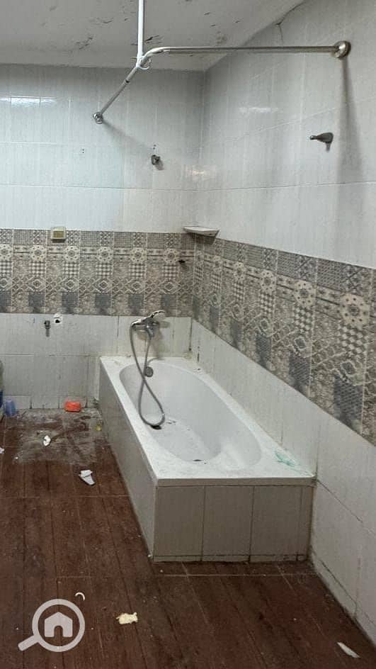 10 171ea802-c7bc-48a3-89f8-5b547a01b5ef. jpeg