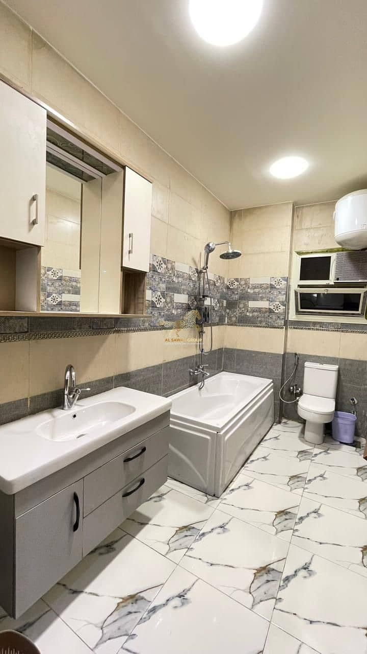 5 WhatsApp Image 2026-01-12 at 21.52. 15 (1). jpeg