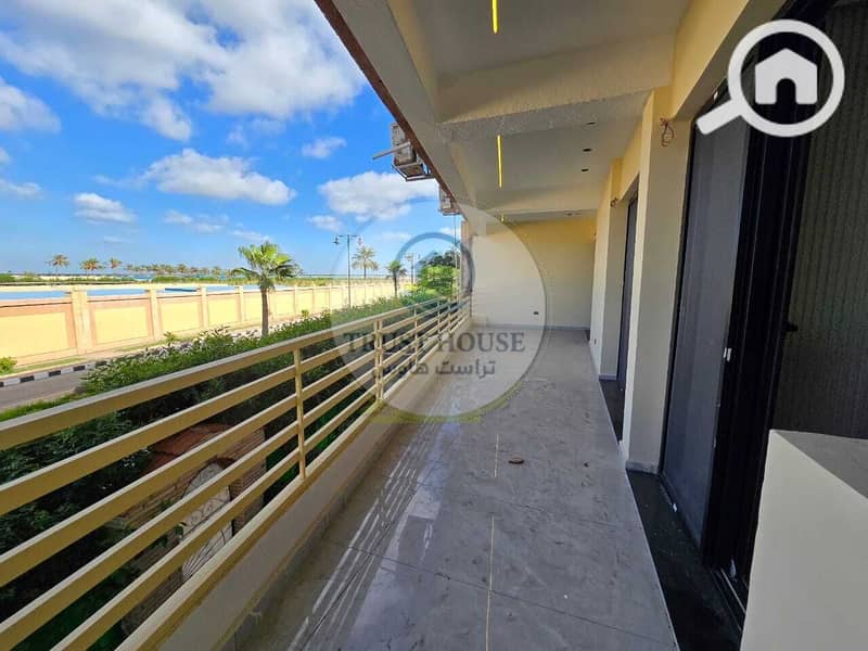 2 WhatsApp Image 2025-11-28 at 19.42. 45. jpeg