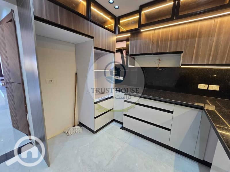 9 WhatsApp Image 2025-11-28 at 19.42. 46 (2). jpeg