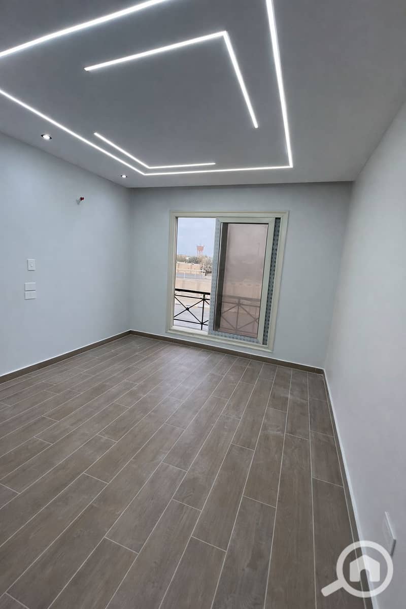 4 ChatGPT Image Jan 16, 2026, 04_23_18 PM. png