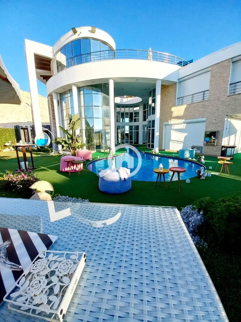 9 WhatsApp Image 2026-01-15 at 10.00. 55 PM. jpeg