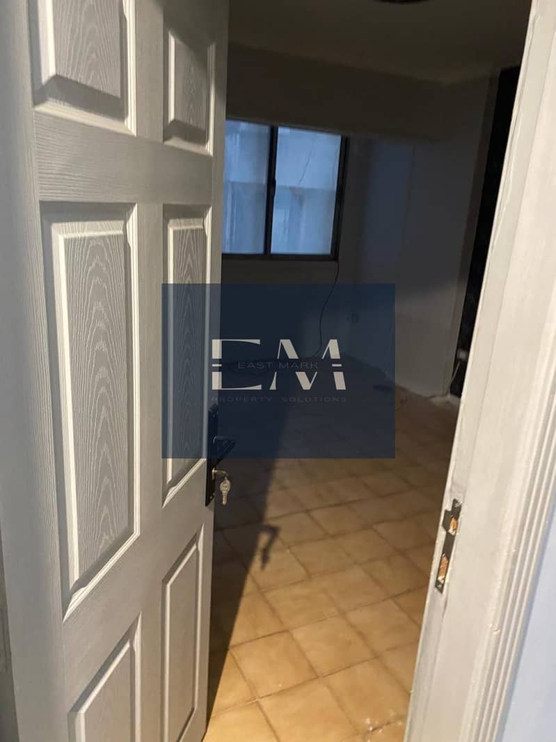 4 913aacb3-a1ba-4632-85e7-33028fc44786. jpg