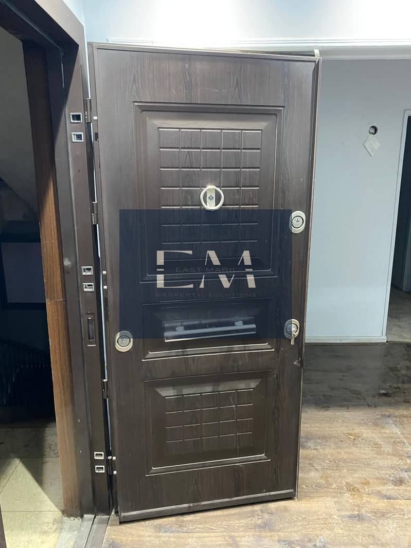 9 d44ba5c9-cc0b-42f2-85d3-e2629356d10d. jpg