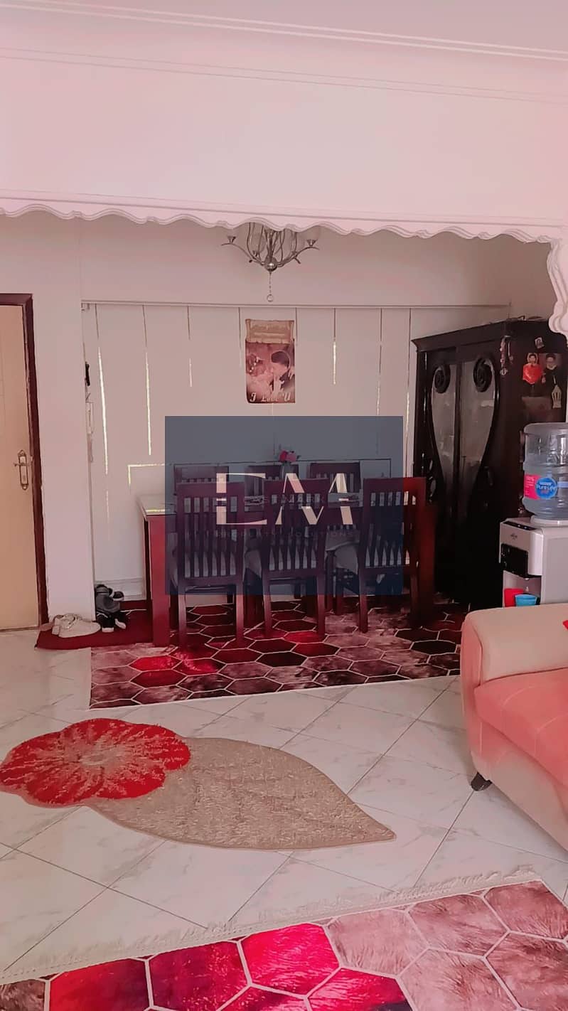 11 e22294e5-1b91-41cc-90f4-06af26086e25. jpg