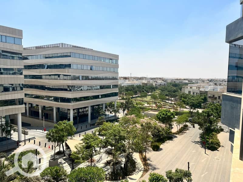 5 FB_IMG_1759410055735. jpg