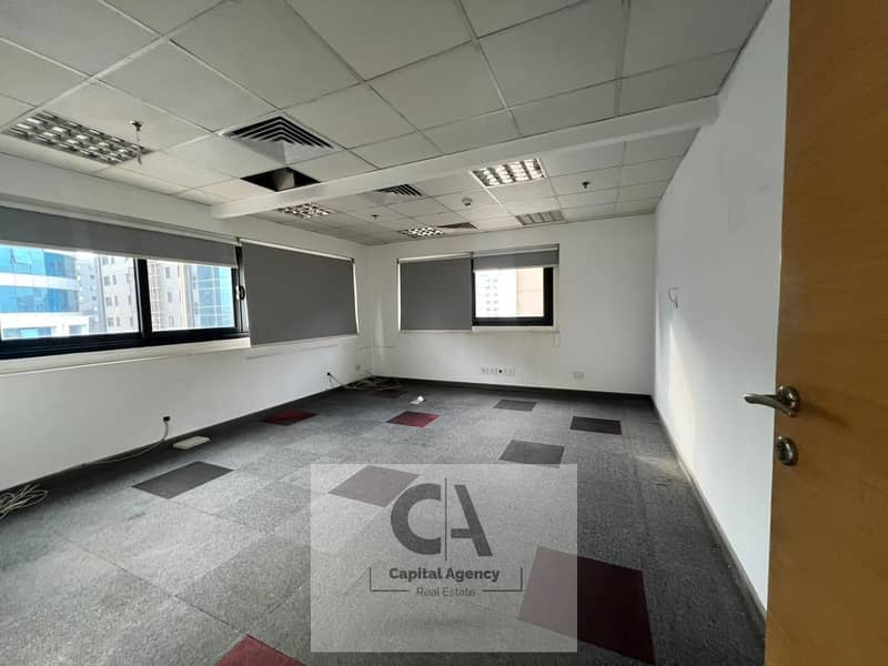 9 cc593d93-ccf0-47df-bd61-3209a1f91fbd. jpg