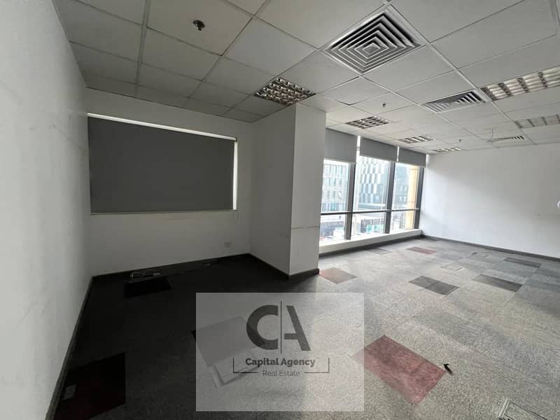 10 d4d44bcb-e344-4e20-bc12-fe88b0765238. jpg