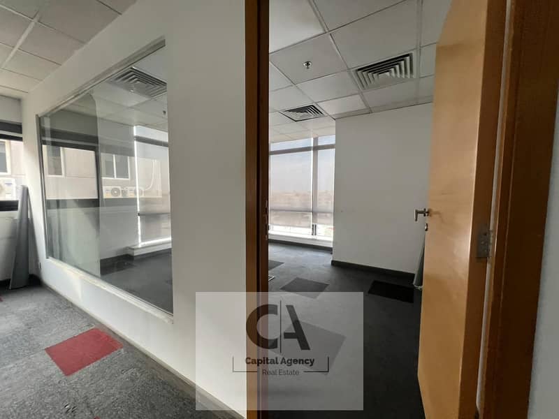 11 d25f3261-5c49-4b4c-9fec-fdcfa6a80732. jpg