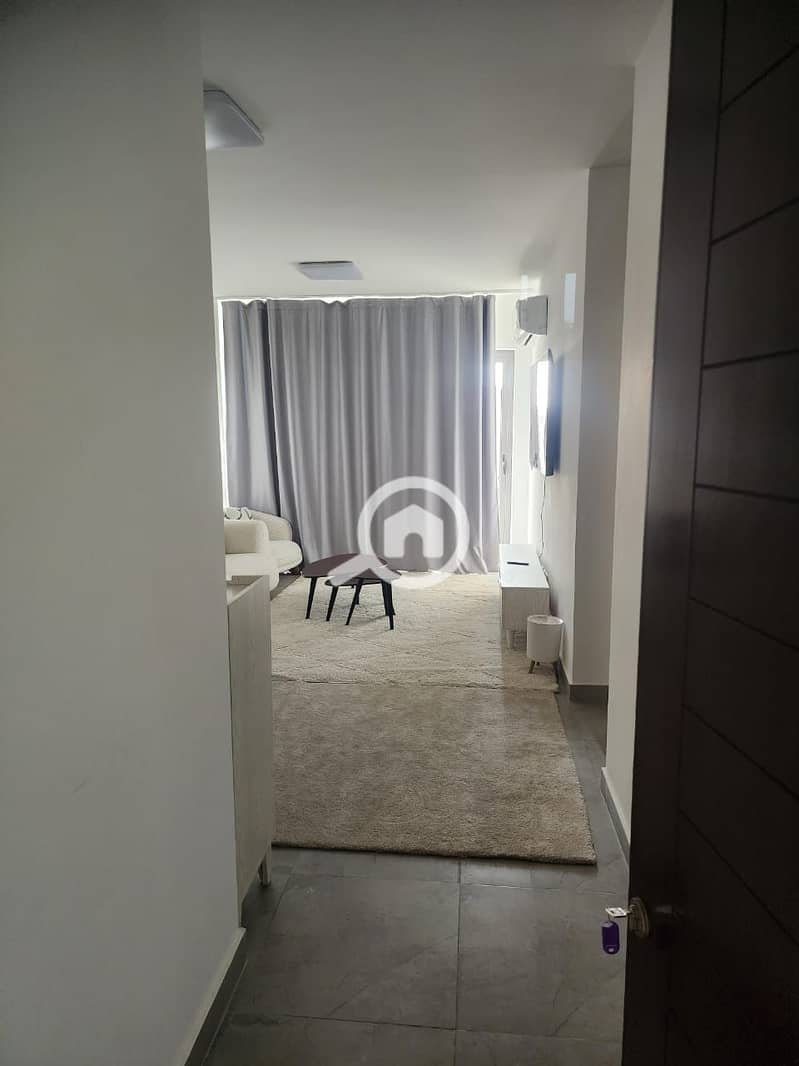 8 831777bf-1e8d-4ca6-8b60-1a0a24821954. jfif. jpg